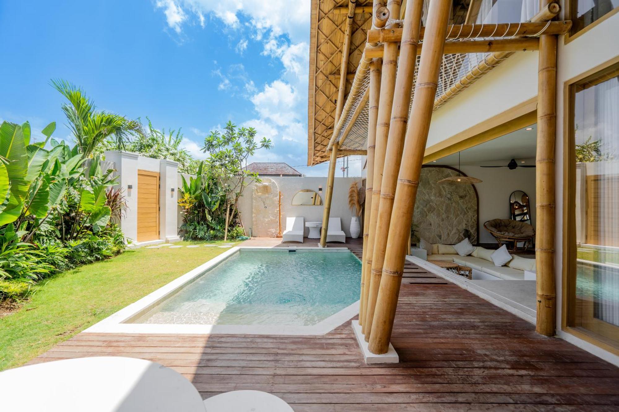 Villa Sunset Bamboo - 3Br Villa In Kerobokan Εξωτερικό φωτογραφία