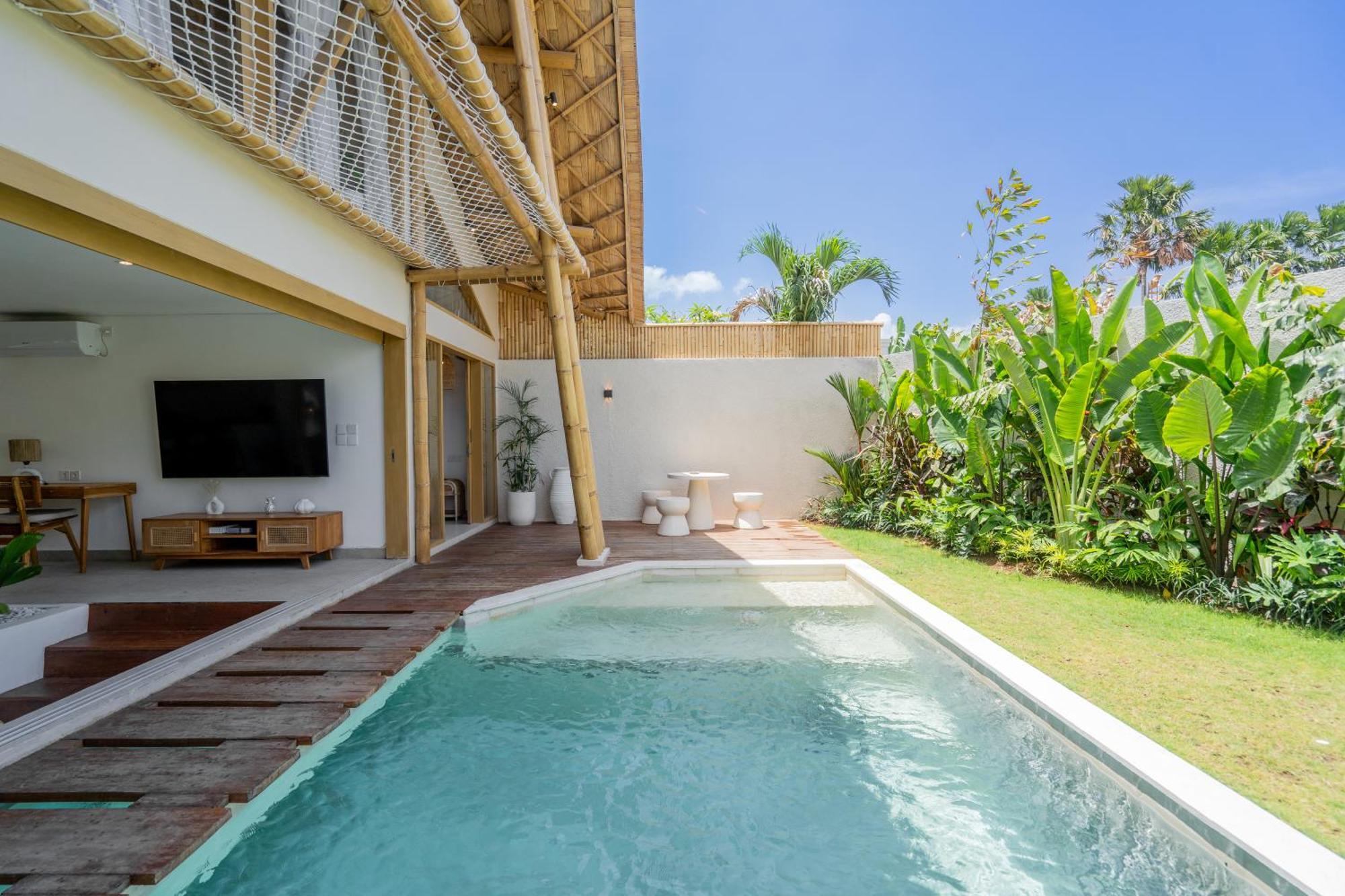 Villa Sunset Bamboo - 3Br Villa In Kerobokan Εξωτερικό φωτογραφία
