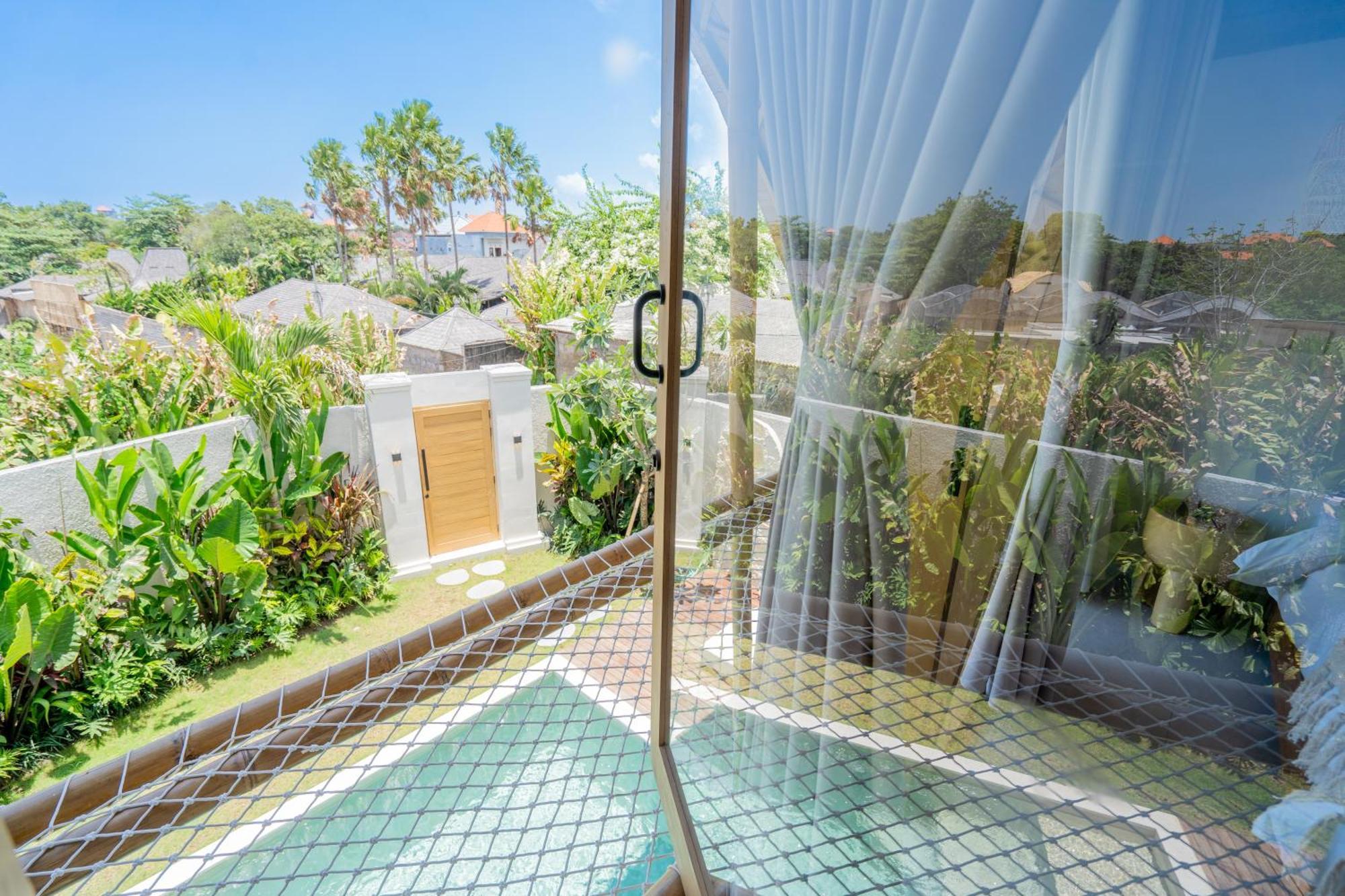 Villa Sunset Bamboo - 3Br Villa In Kerobokan Εξωτερικό φωτογραφία