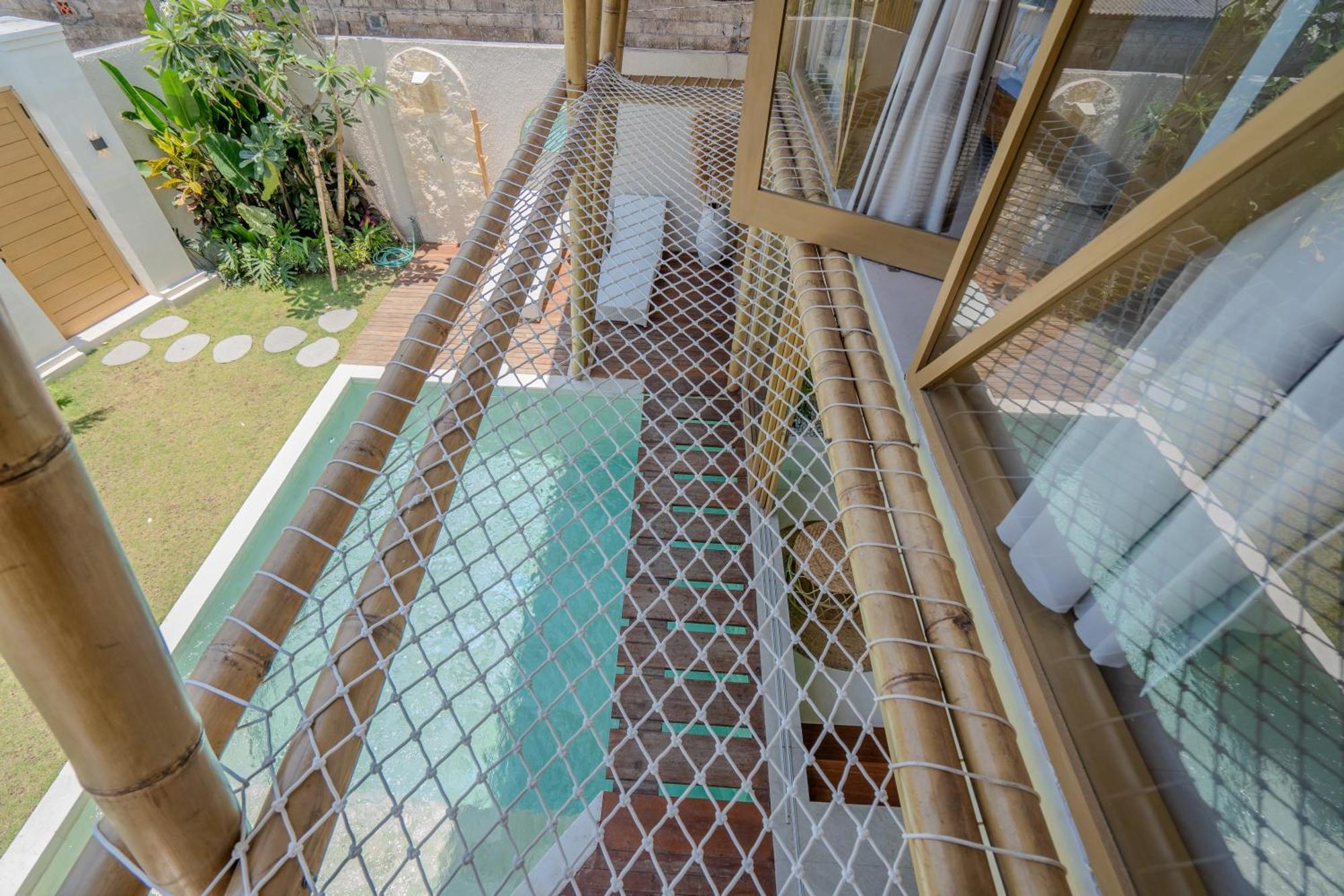 Villa Sunset Bamboo - 3Br Villa In Kerobokan Εξωτερικό φωτογραφία