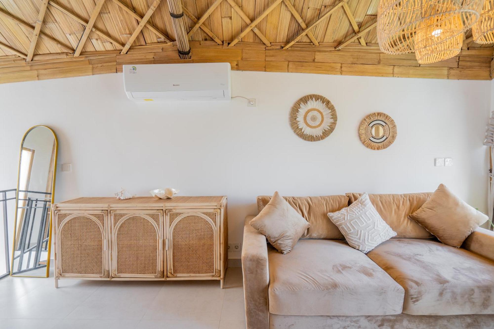 Villa Sunset Bamboo - 3Br Villa In Kerobokan Εξωτερικό φωτογραφία