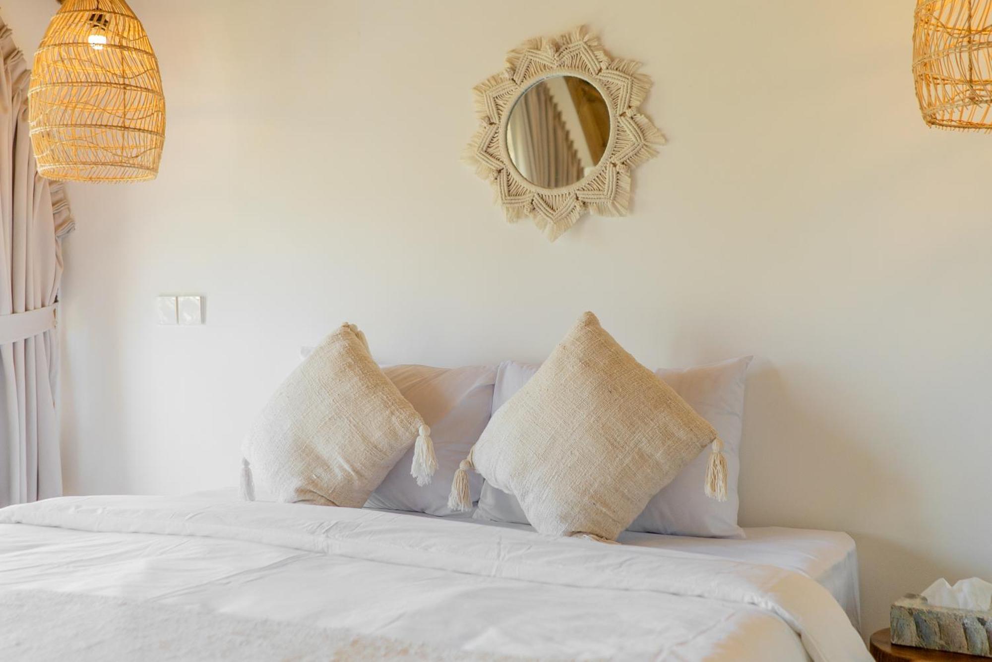 Villa Sunset Bamboo - 3Br Villa In Kerobokan Εξωτερικό φωτογραφία
